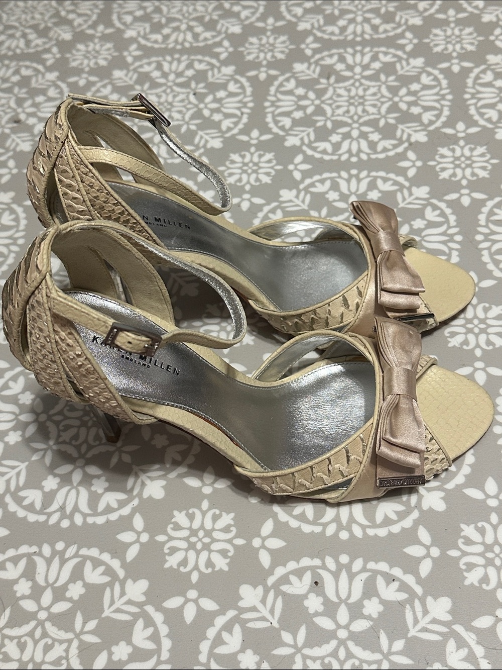 Karen Millen Beige Bow Heels